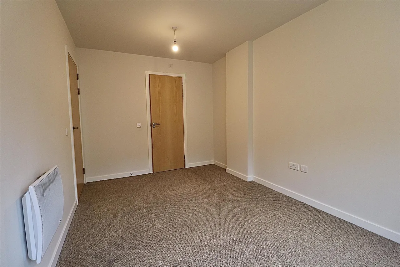 Alpha House, 2 bed 2 bath Apartment, photo 7
