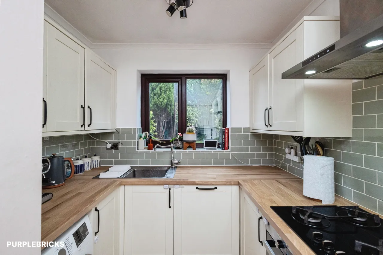 St Georges Drive, Manchester, M40, photo 10