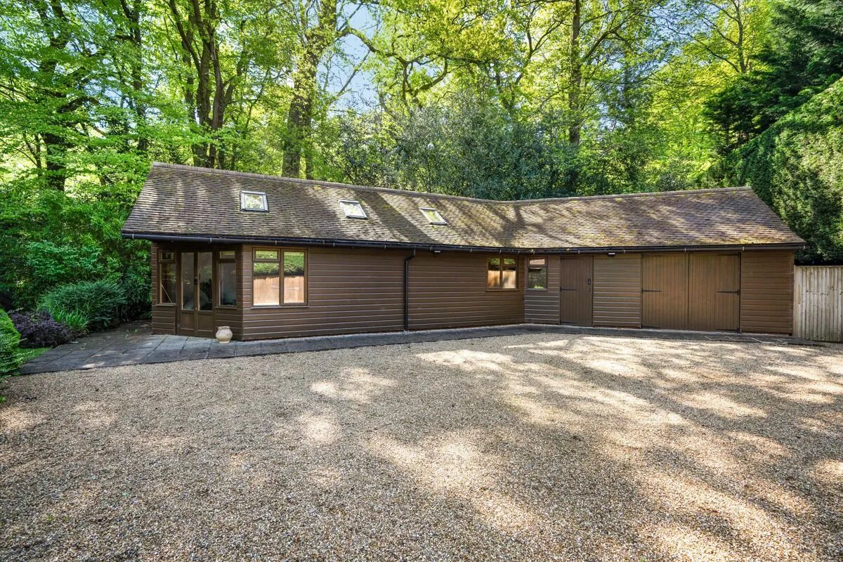 Westwood Road, Windlesham, GU20, photo 33