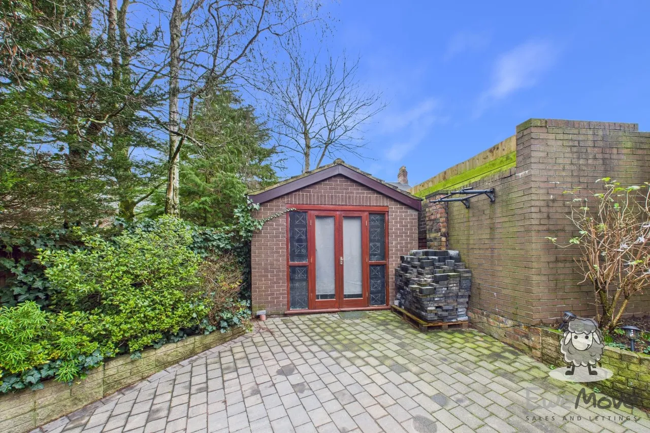 Moray Close, St. Helens, WA10, photo 17