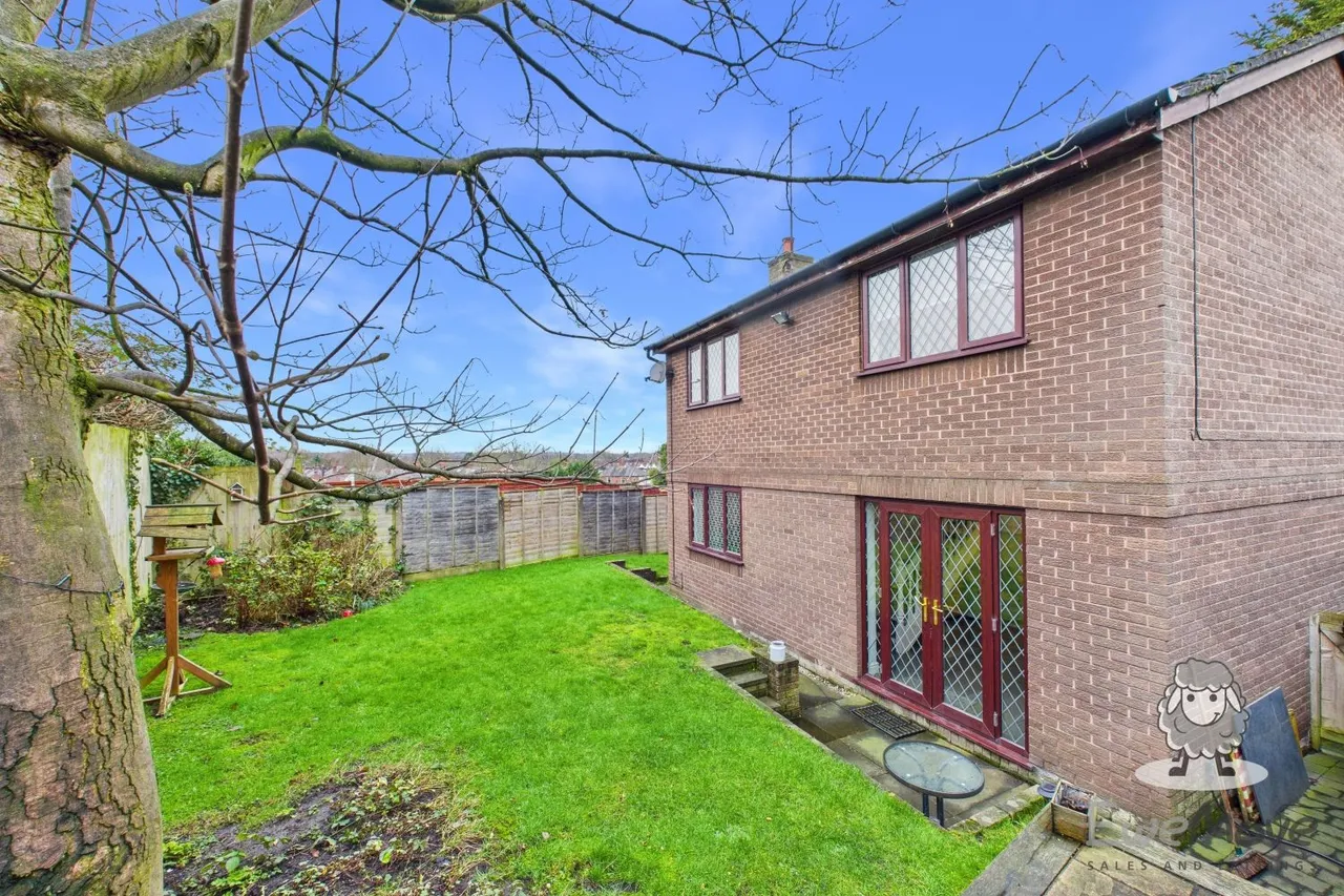 Moray Close, St. Helens, WA10, photo 16