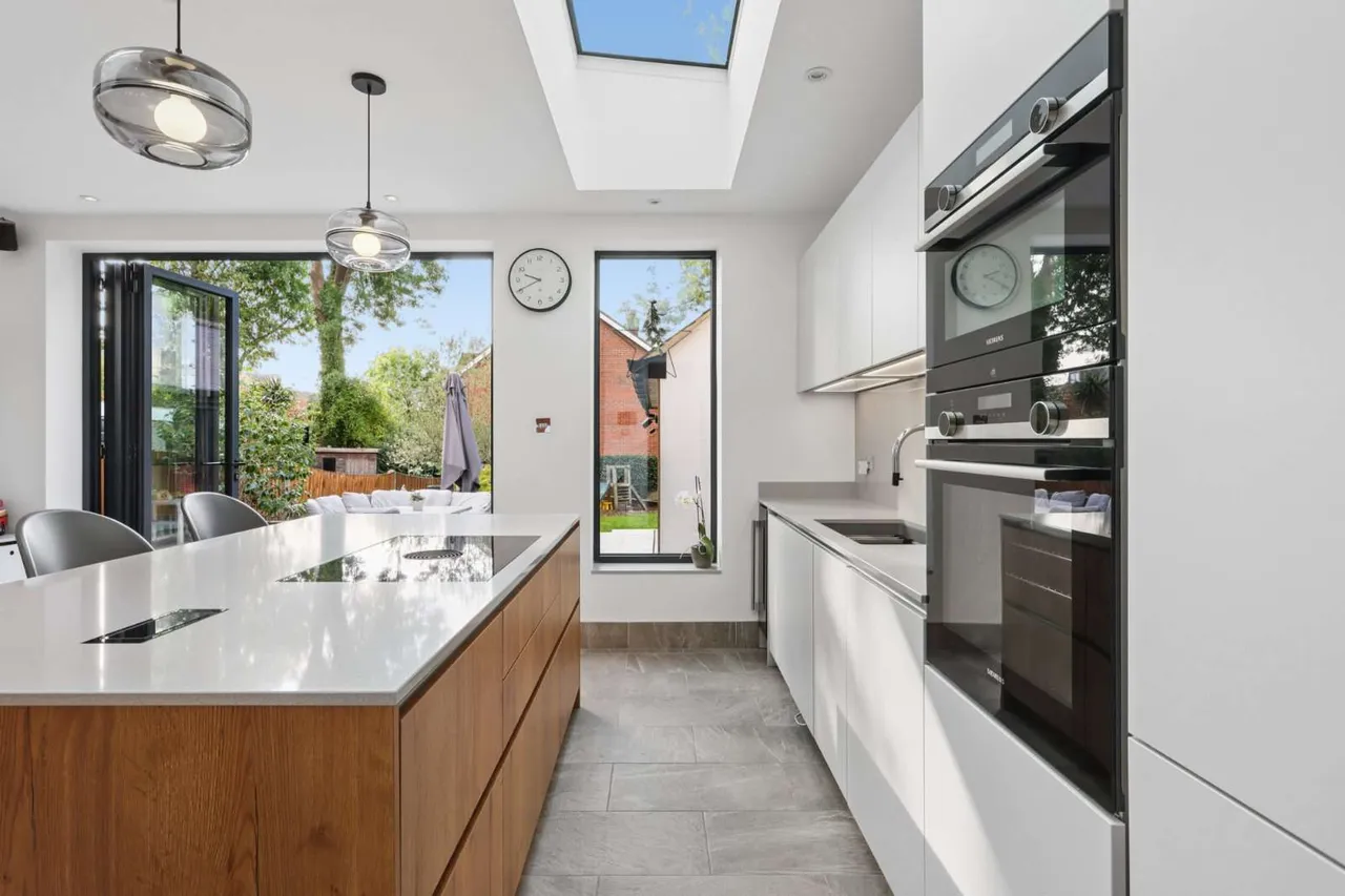 Melbury Gardens, West Wimbledon, SW20, photo 6