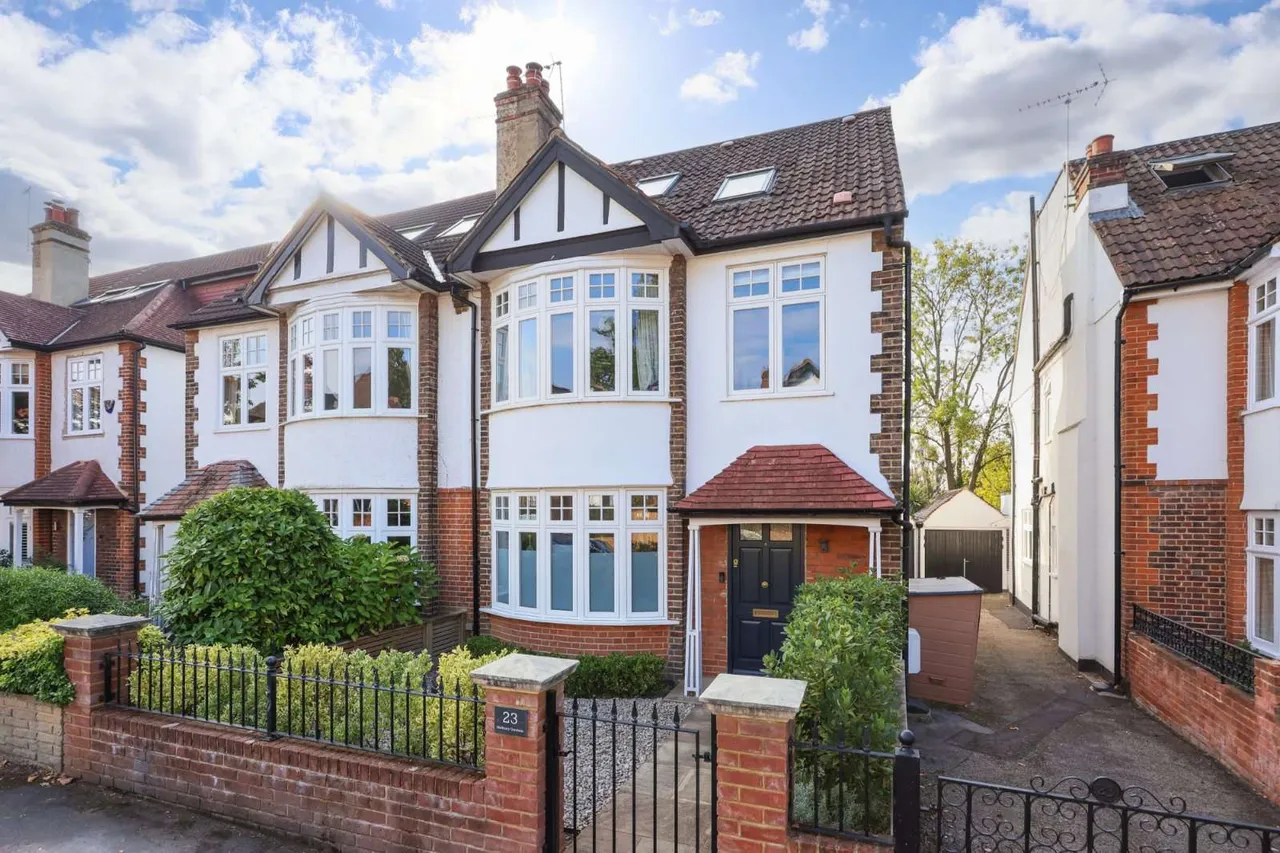 5 bed house for sale, Melbury Gardens, West Wimbledon, SW20