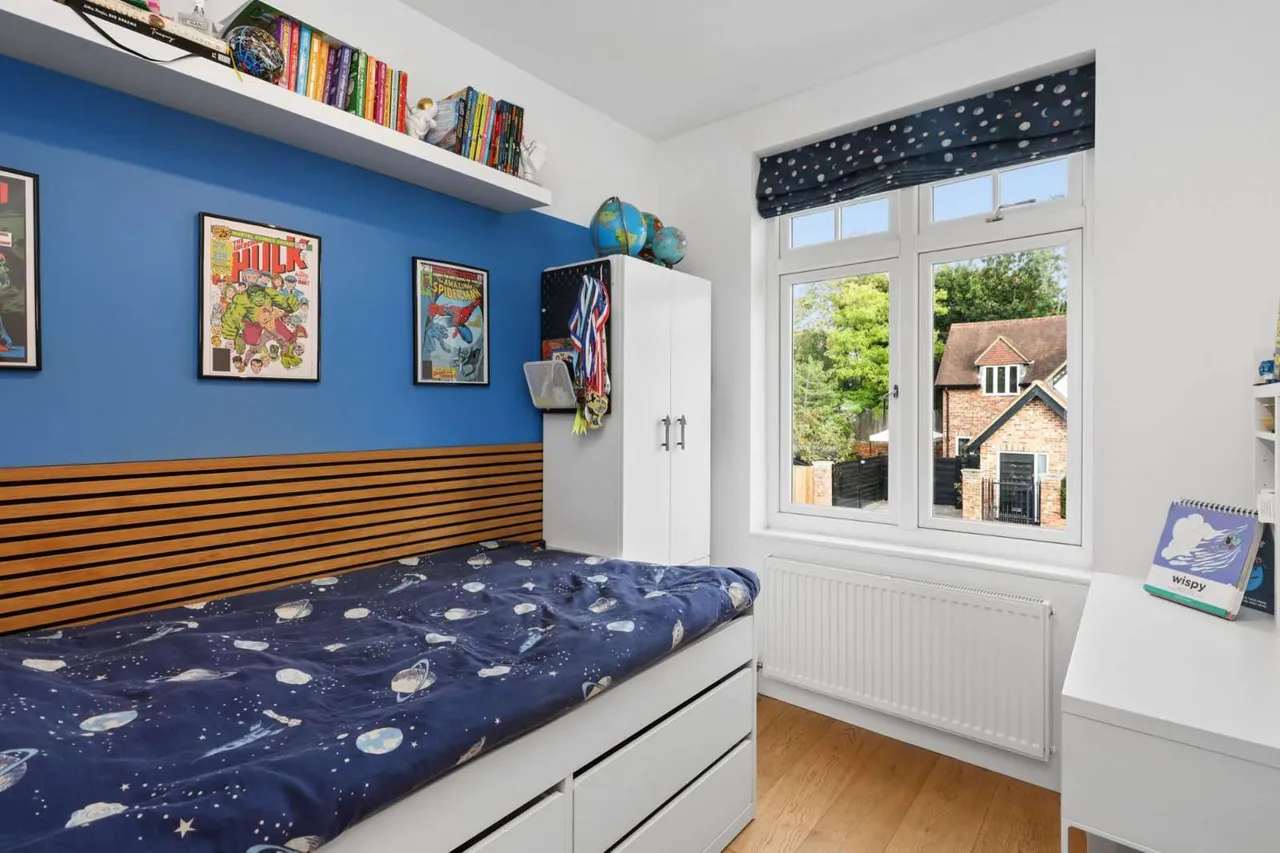 Melbury Gardens, West Wimbledon, SW20, photo 15