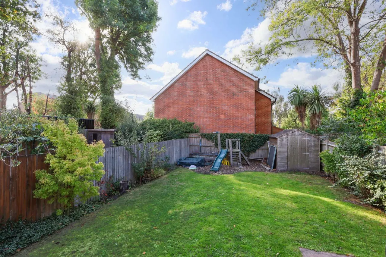 Melbury Gardens, West Wimbledon, SW20, photo 18