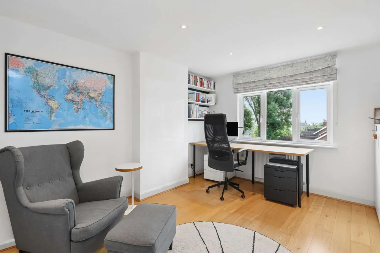 Melbury Gardens, West Wimbledon, SW20, photo 16