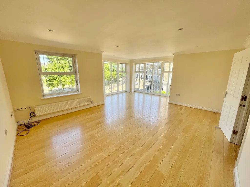 Dettingen Crescent, Deepcut, photo 9