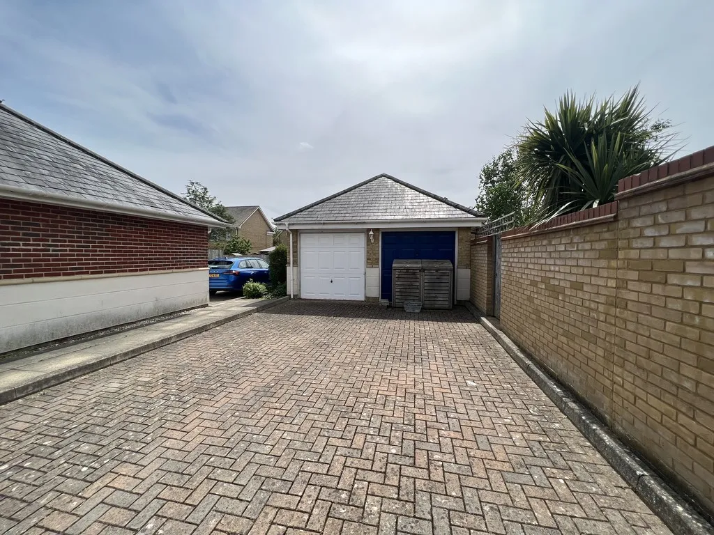 Dettingen Crescent, Deepcut, photo 26
