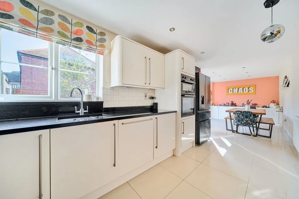 New Street, Shefford, SG17, photo 9