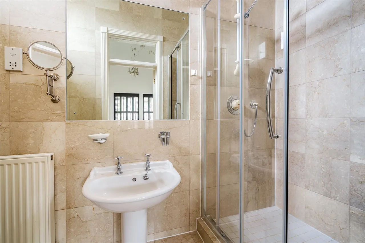 Ellesmere Place, Walton-on-Thames, KT12, photo 12