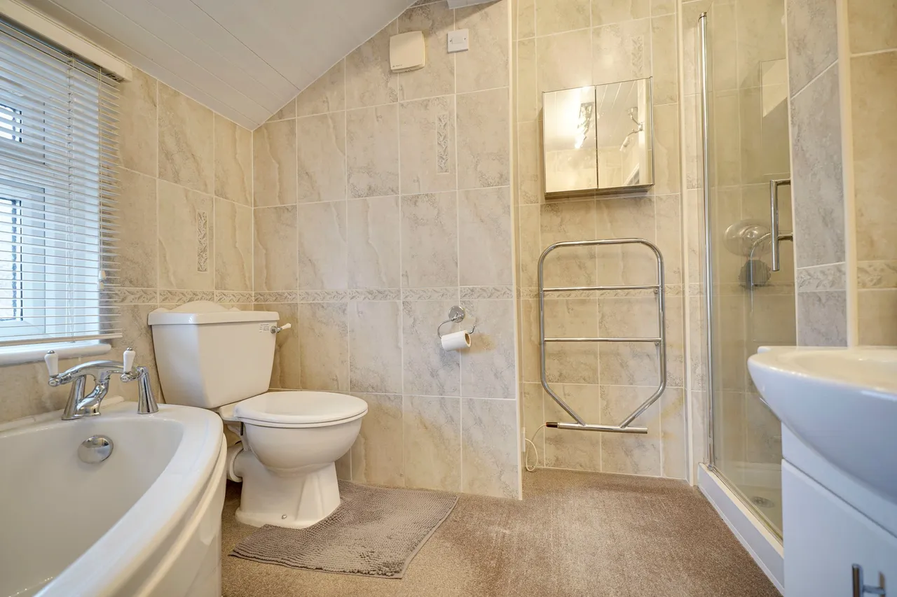 Springhall Road, Sawbridgeworth, CM21, photo 12