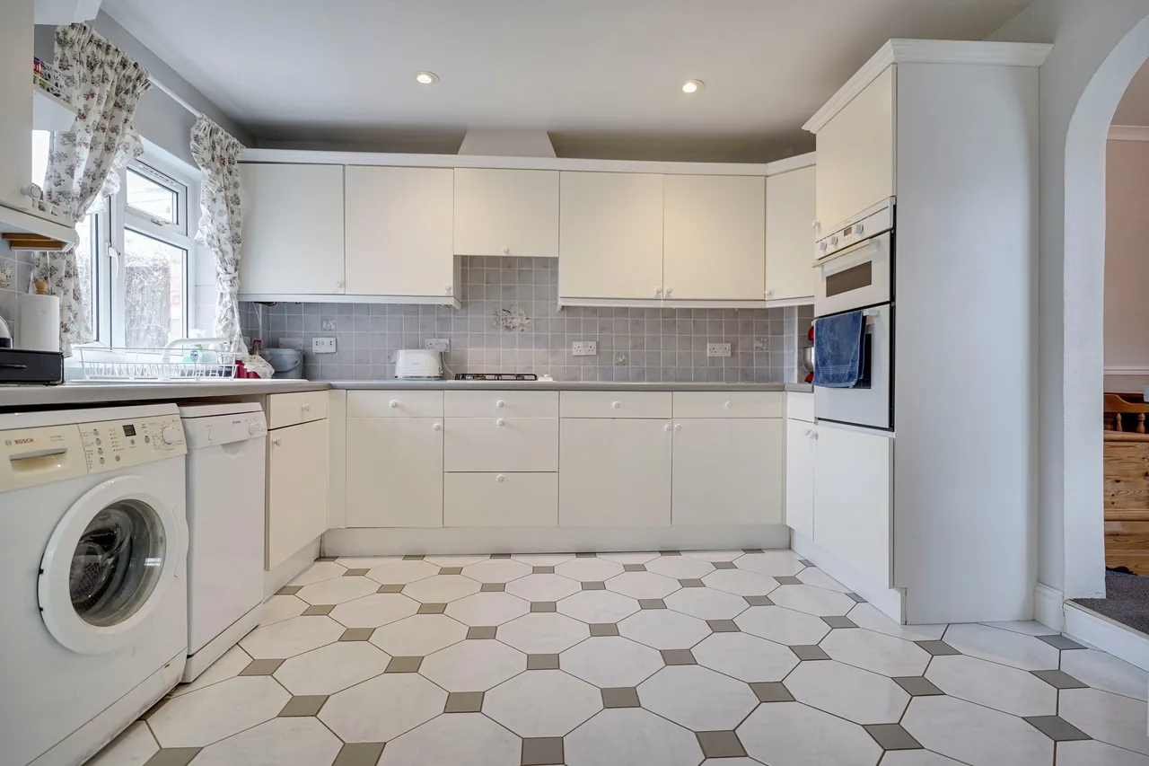 Springhall Road, Sawbridgeworth, CM21, photo 4