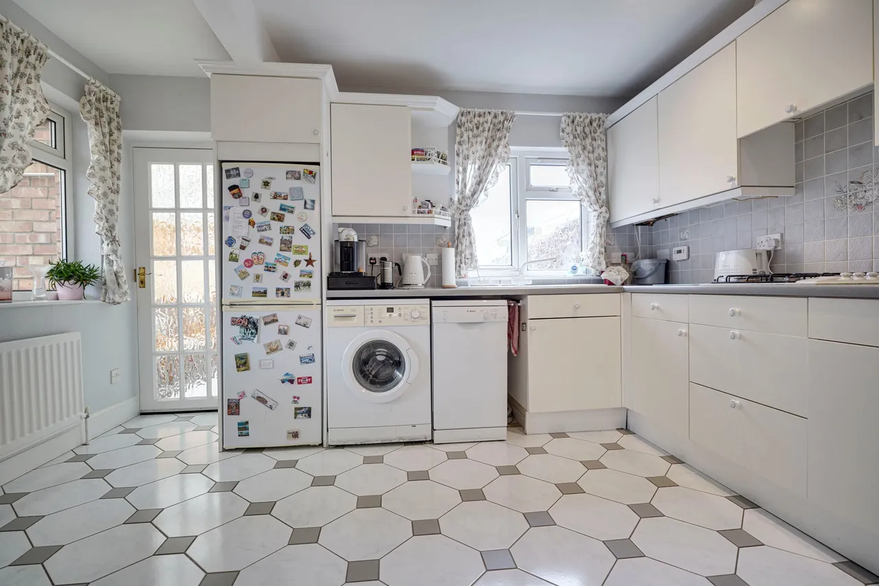 Springhall Road, Sawbridgeworth, CM21, photo 6