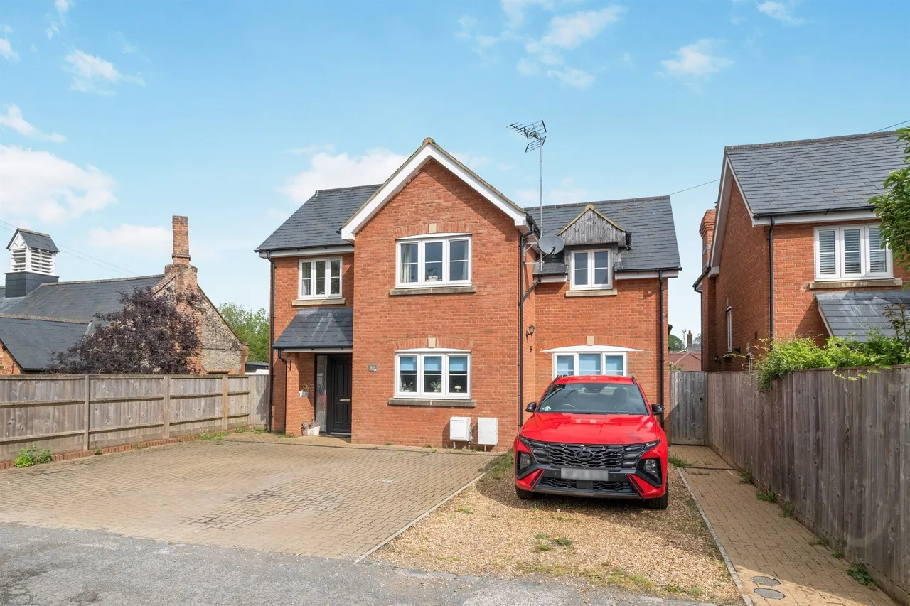 4 bed house for sale — Church Street, Gawcott, Buckingham