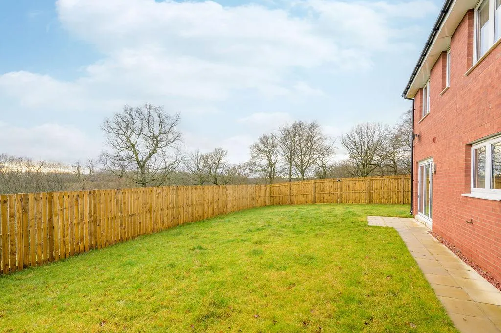Loch Grove, Gartcosh, G69 8GH, photo 38