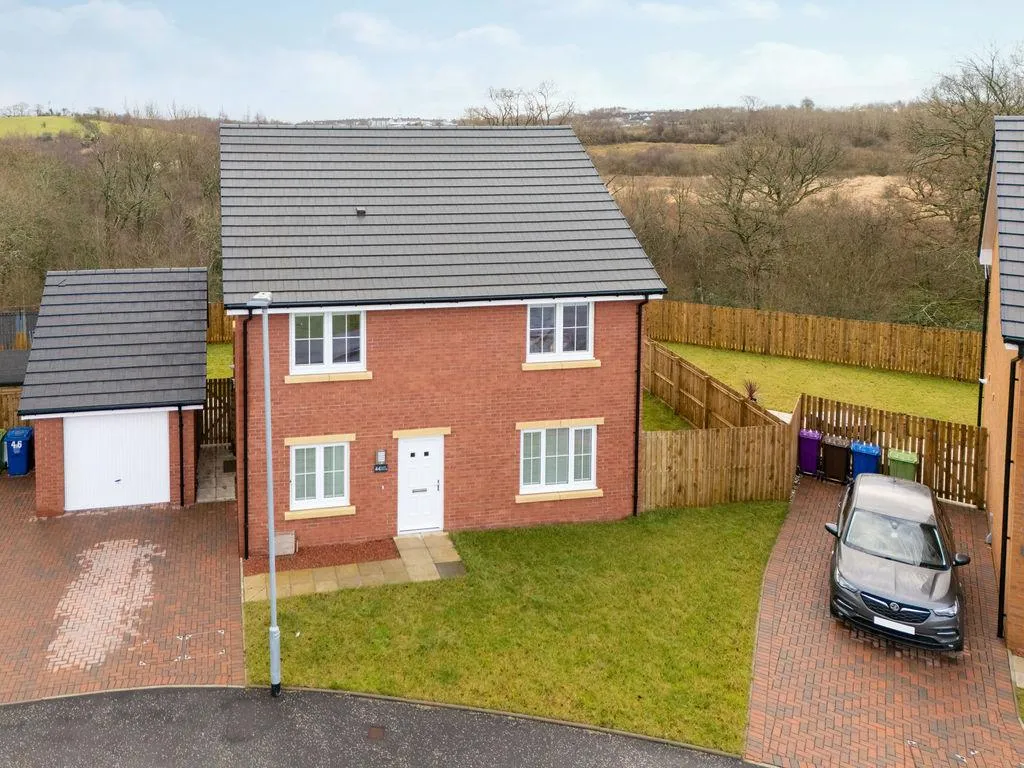 4 bed house for sale — Loch Grove, Gartcosh, G69 8GH