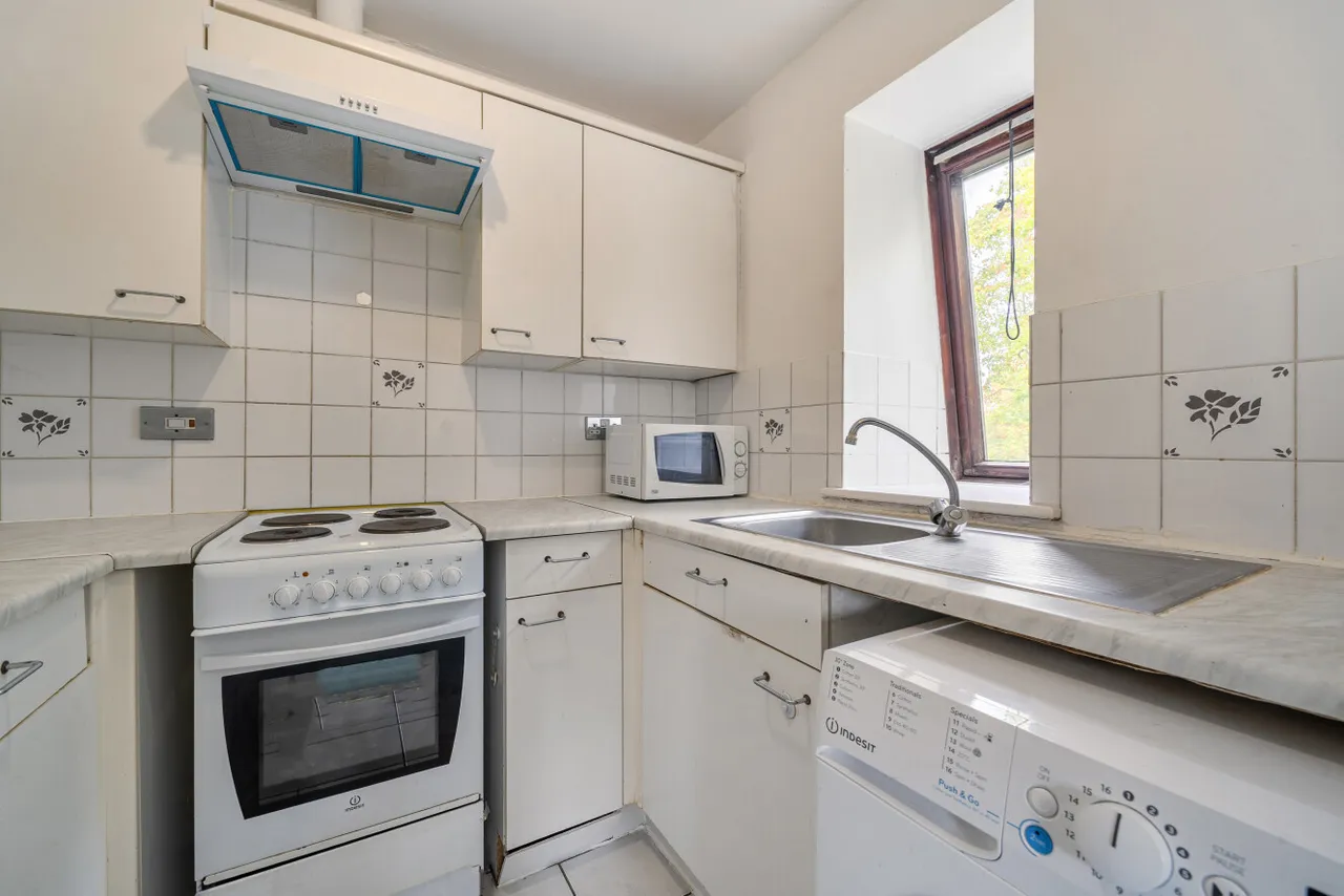 Ireton Close, London, N10, photo 10