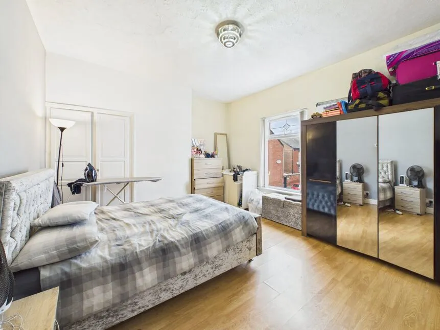 Russell Street, Ashton-under-Lyne, Greater Manchester, OL6, photo 7