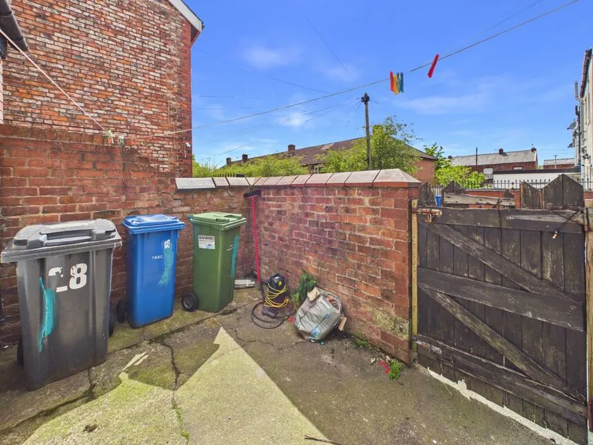 Russell Street, Ashton-under-Lyne, Greater Manchester, OL6, photo 10