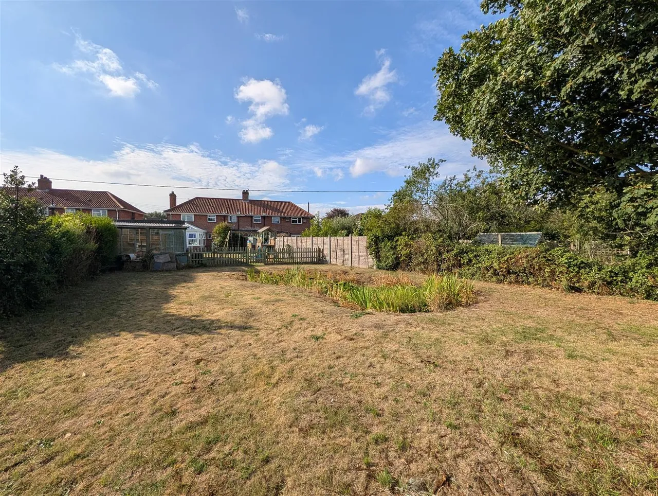 Church Road, Aslacton, NR15, photo 16