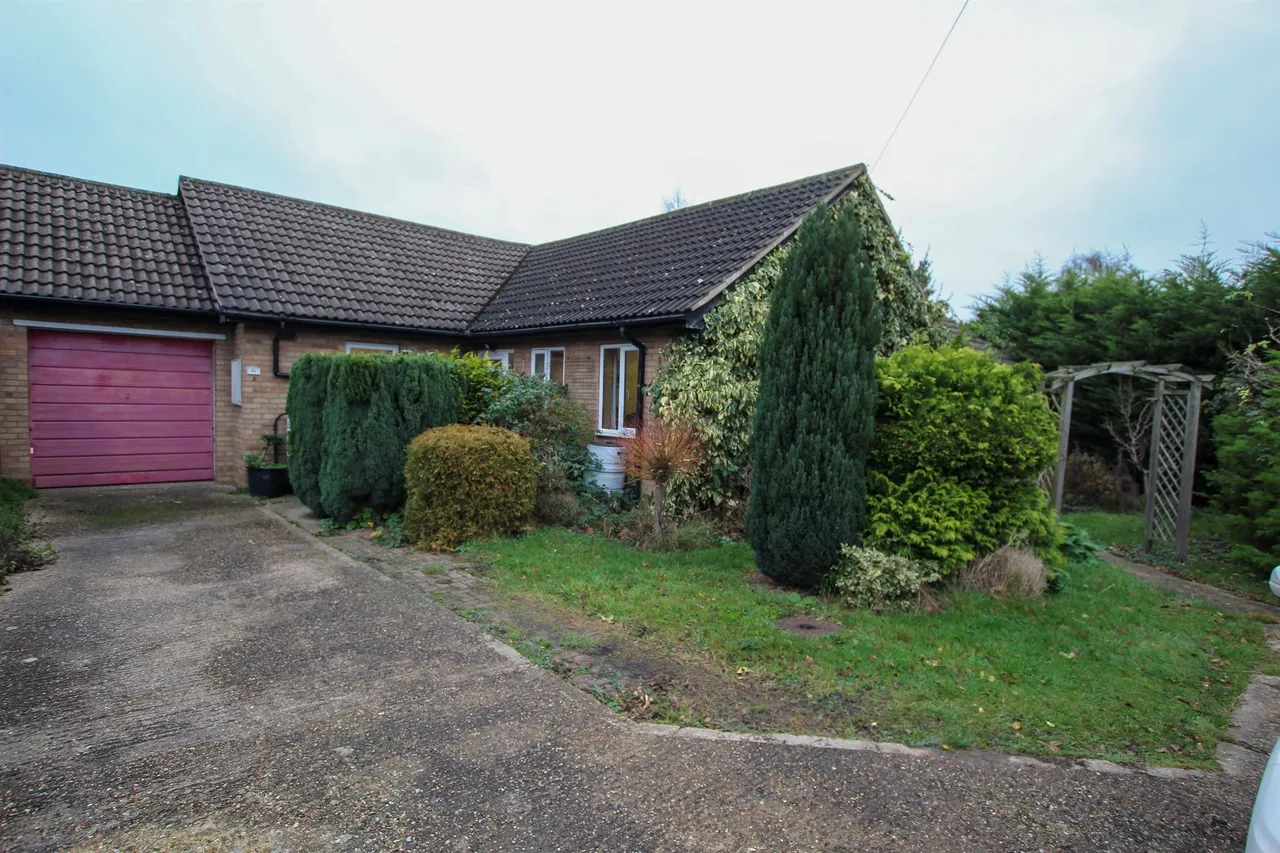 4 bed house for sale — Coles Lane, Oakington, Cambridge