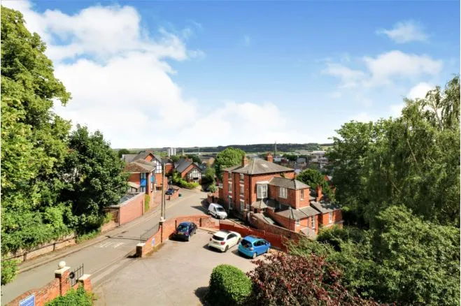 Spring Hill, Lincoln, photo 2