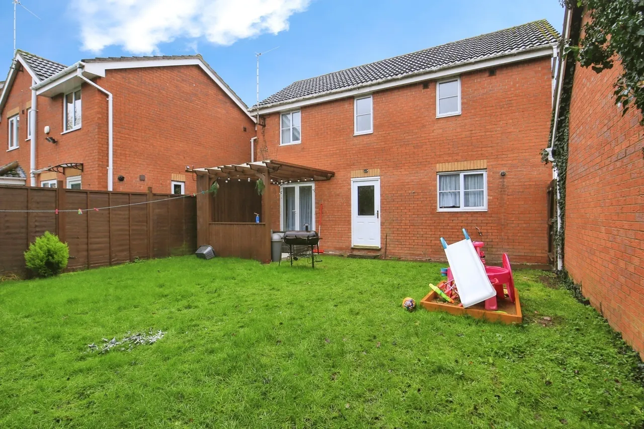 Swan Gardens, Peterborough, Cambridgeshire, PE1, photo 3