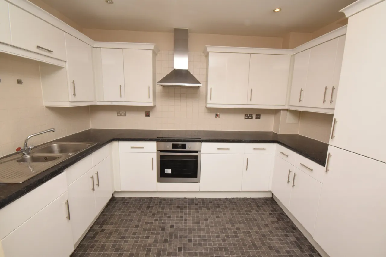 Parkhouse Court, Hatfield, AL10, photo 2