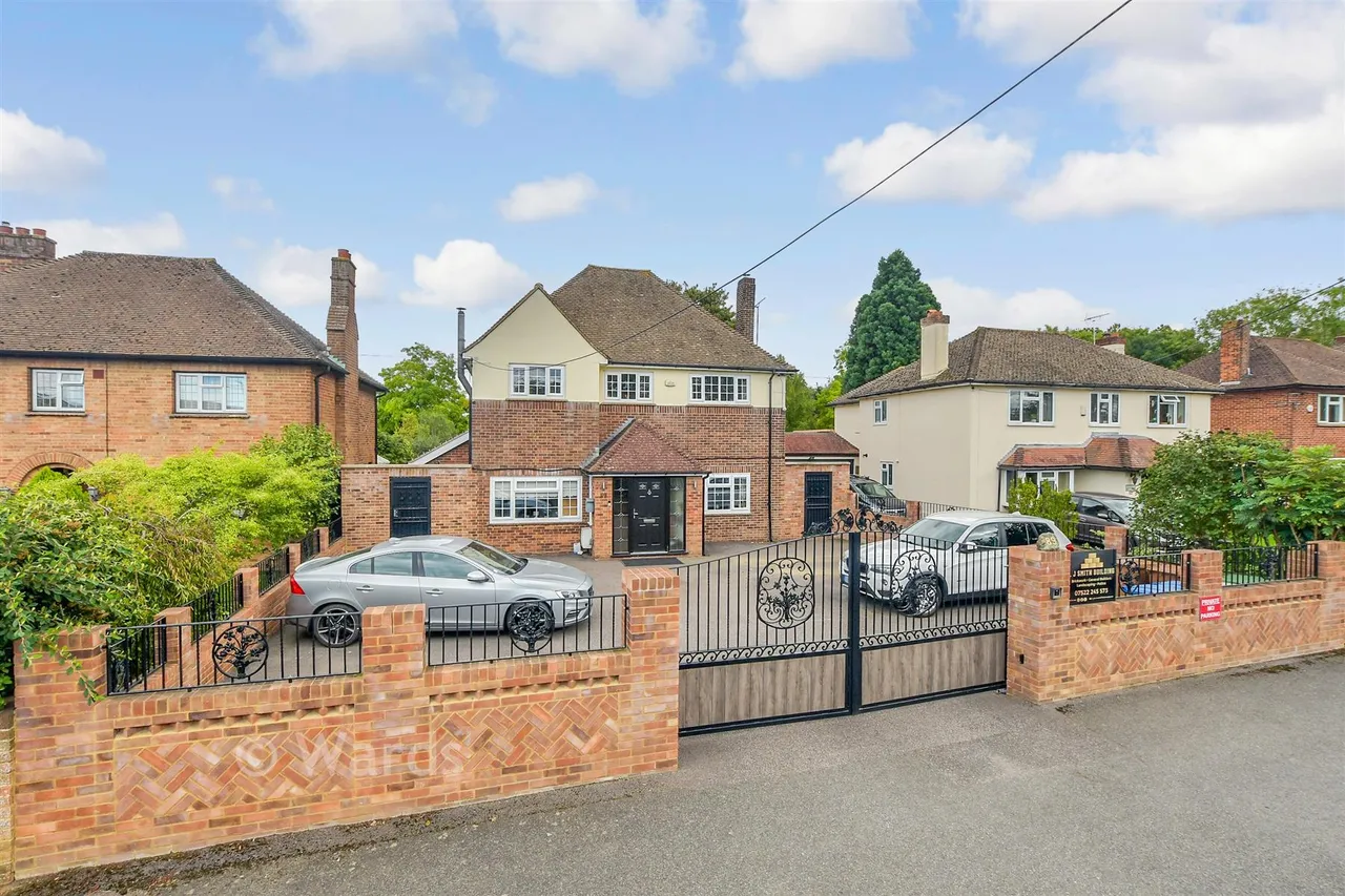 5 bed house for sale, Ashford Road, Faversham, ME13
