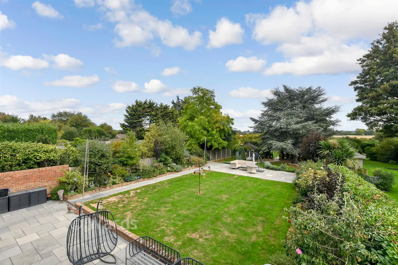 Ashford Road, Faversham, ME13, photo 2