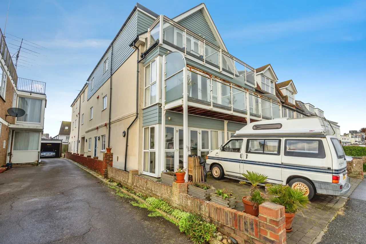 1 bed flat for sale, Marine Drive West, Bognor Regis, PO21