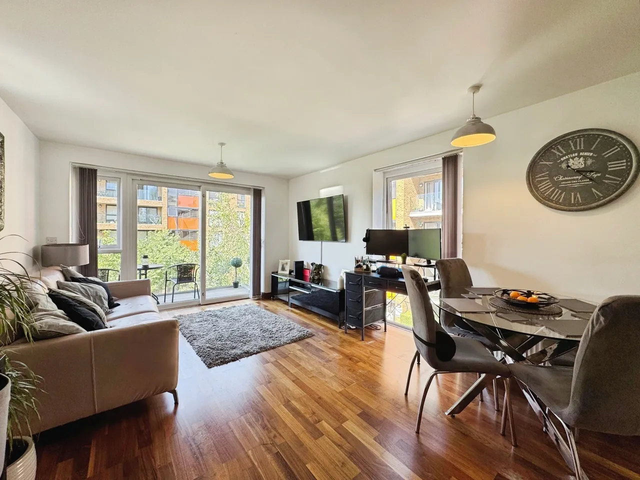 2 bed flat for sale, Zodiac Close, Capricorn Court, HA8