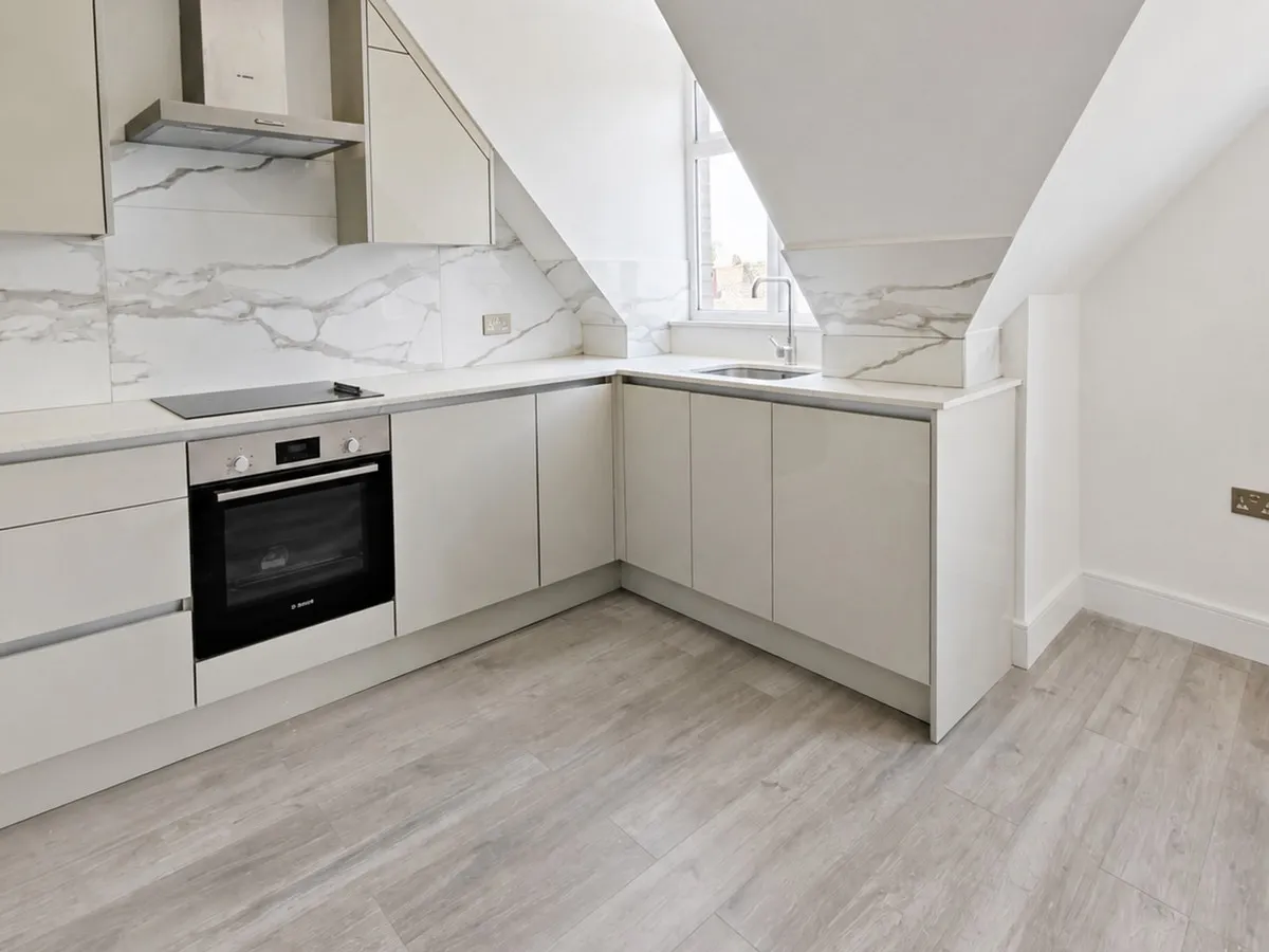Feltham, TW13 4QS, photo 10