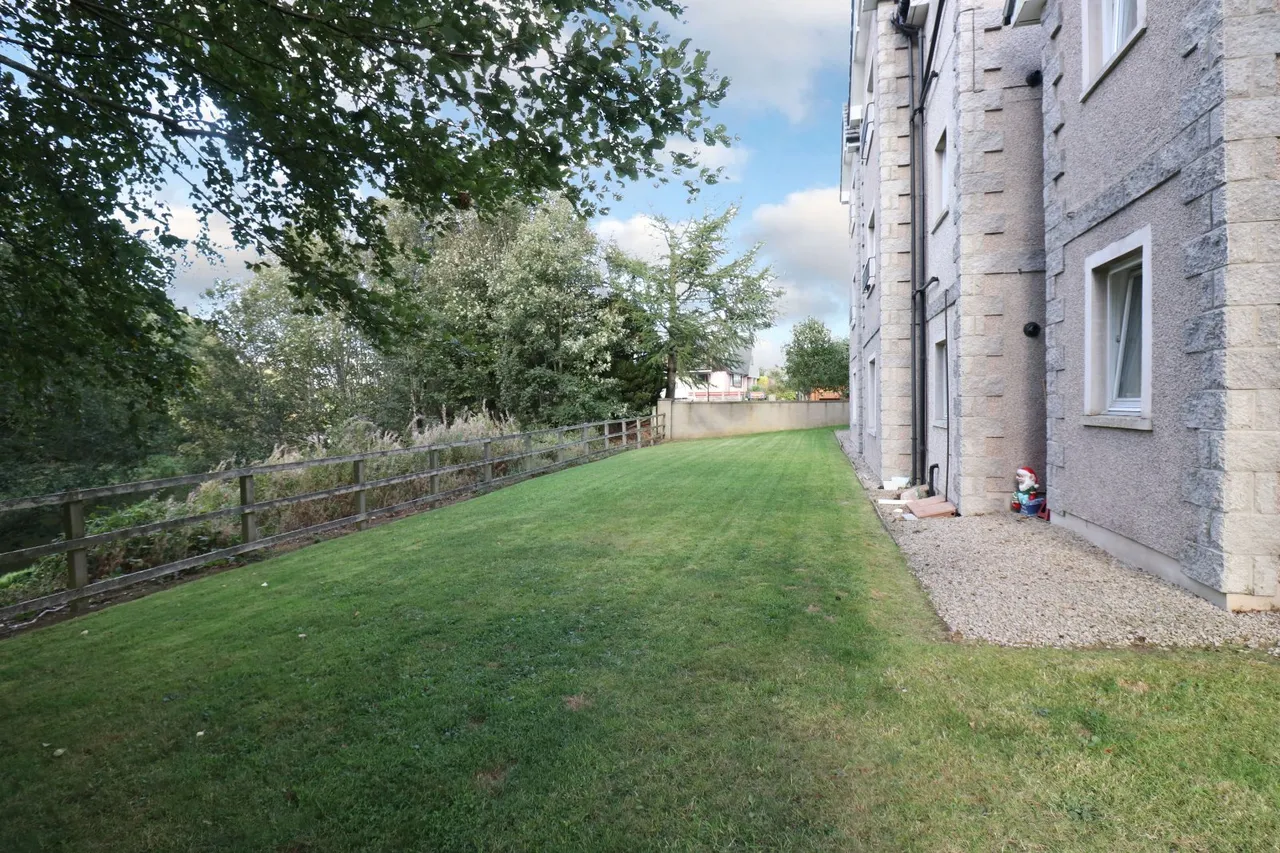 Bridgend, Kemnay, AB51, photo 13