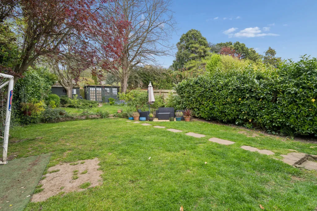 Goddington Road, Bourne End SL8 5TZ, photo 17