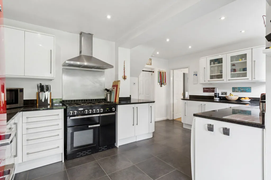 Goddington Road, Bourne End SL8 5TZ, photo 9