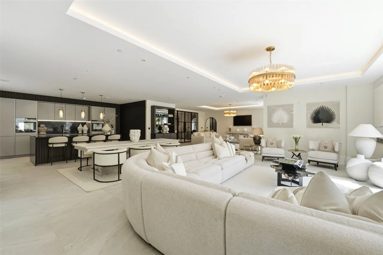 Macclesfield Road, Prestbury, SK10, photo 7