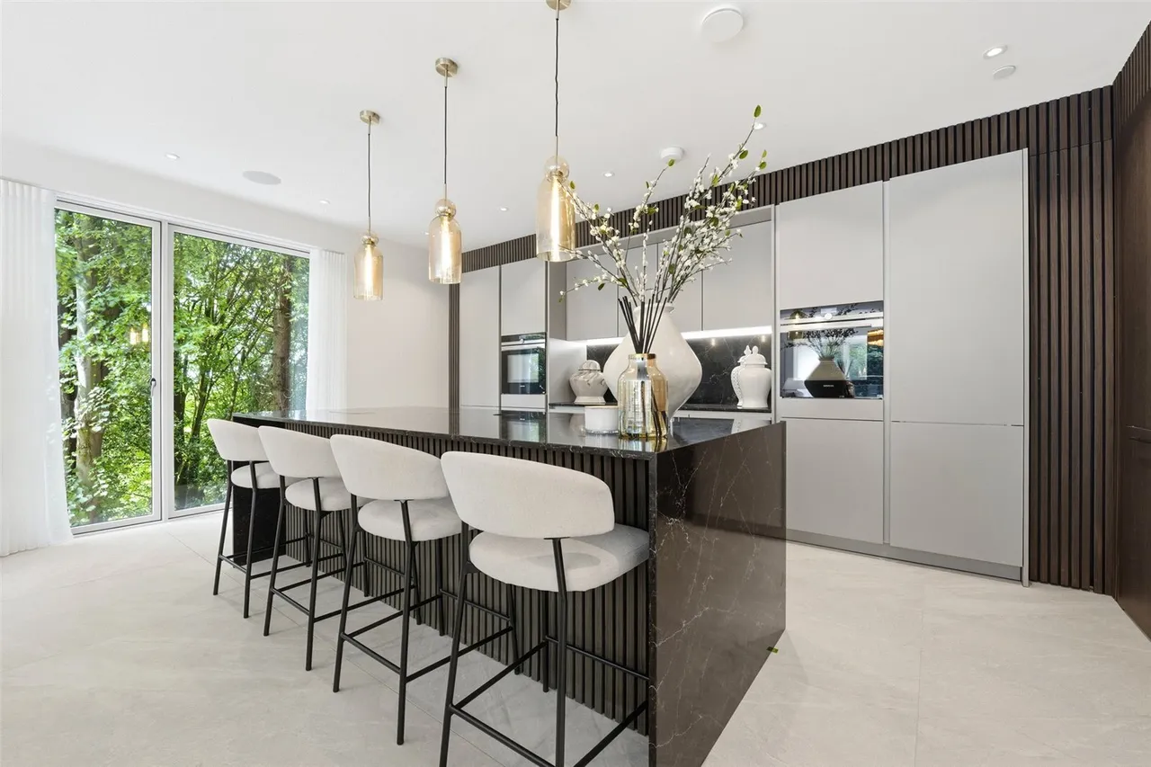 Macclesfield Road, Prestbury, SK10, photo 4