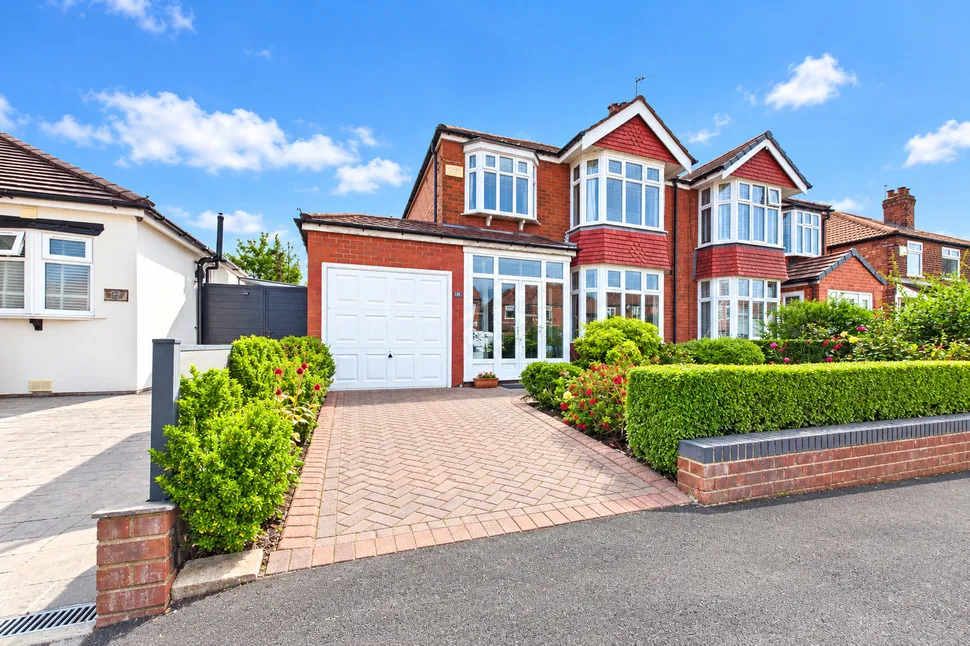 3 bed house for sale, Dawson Road, Heald Green, SK8