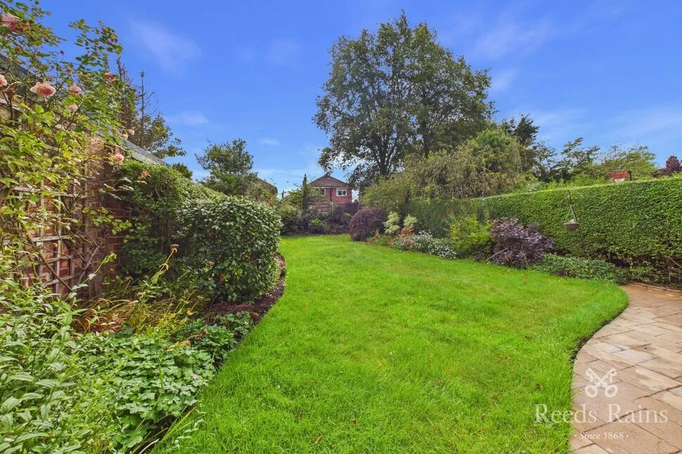 Dawson Road, Heald Green, SK8, photo 17