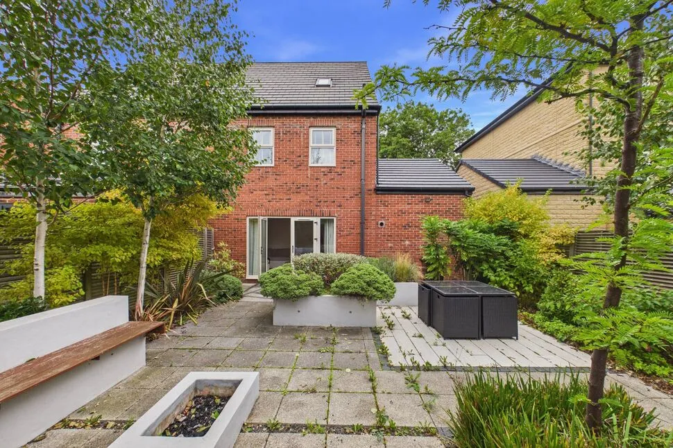 Aster Grove, Seacroft, LS14, photo 24