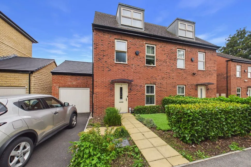 Aster Grove, Seacroft, LS14, photo 25