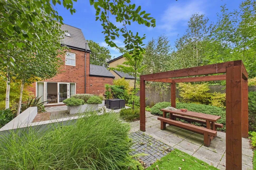 Aster Grove, Seacroft, LS14, photo 22