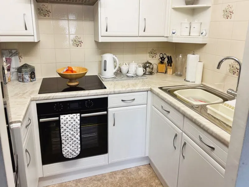 Northgate, Aldridge, WS9, photo 8