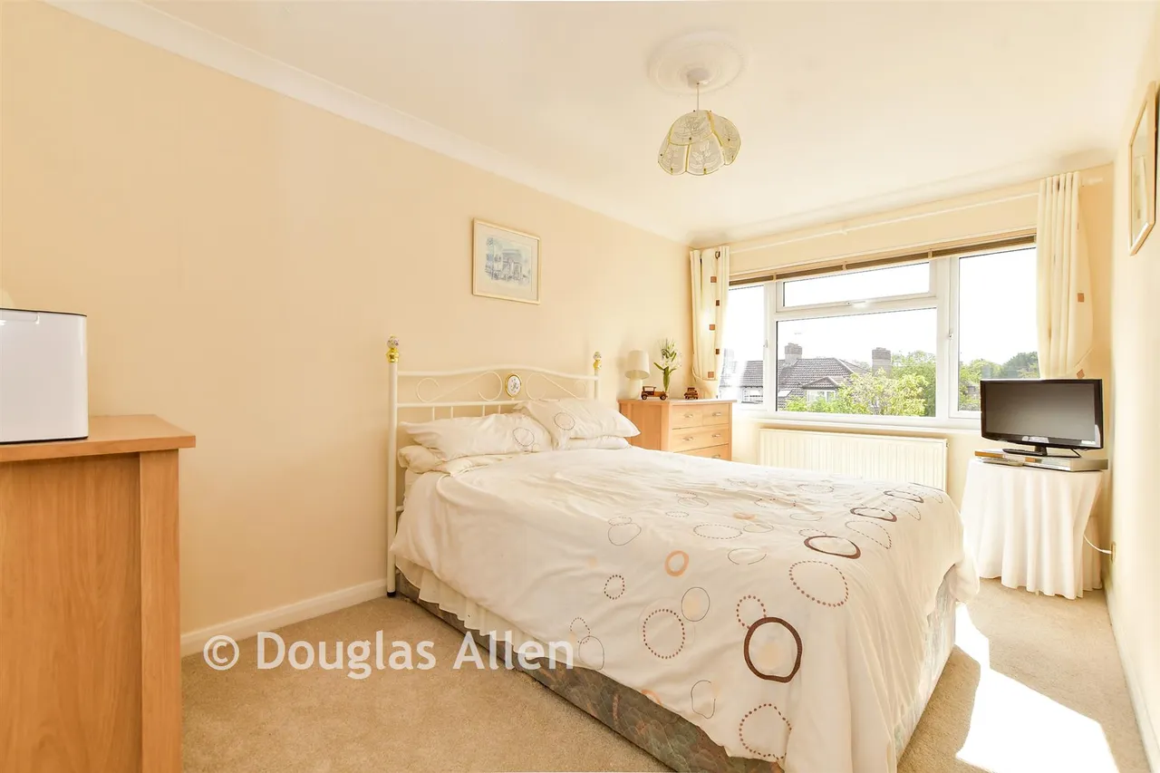 York Road, North Weald, CM16, photo 11