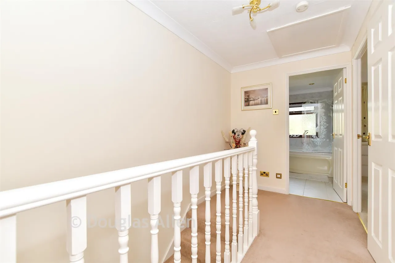 York Road, North Weald, CM16, photo 10
