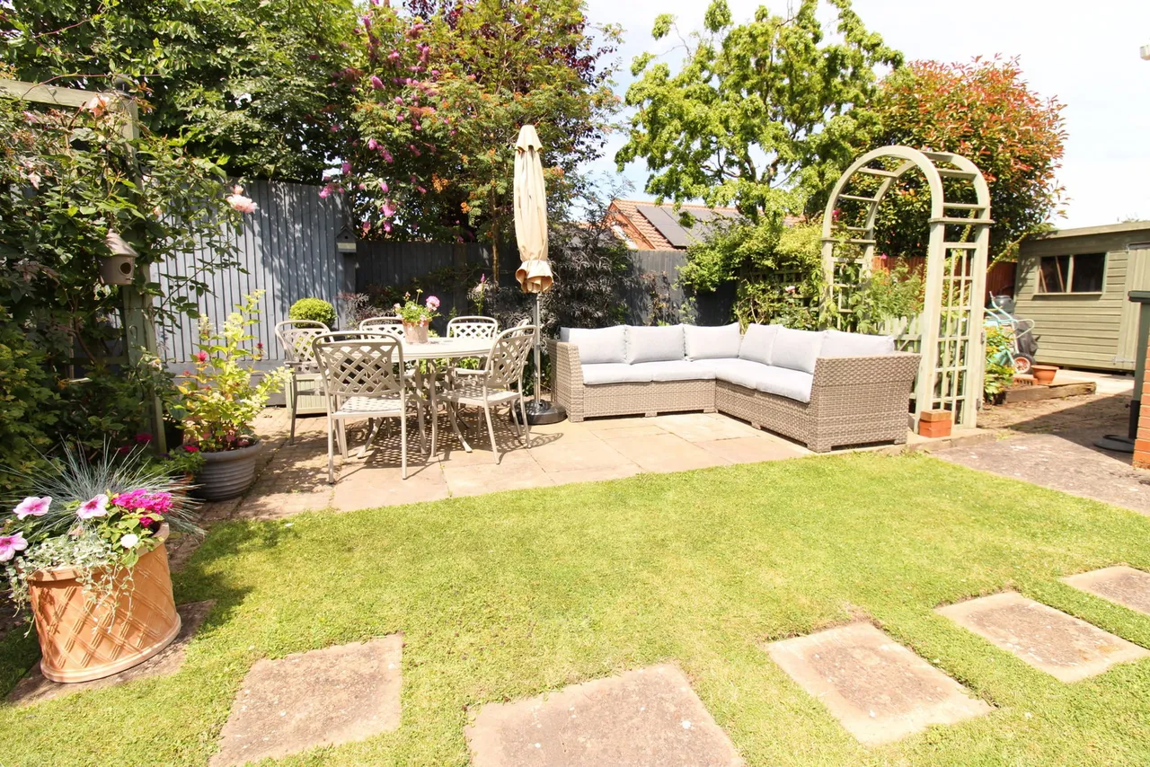 Orchard Close, Morton, DN21, photo 19