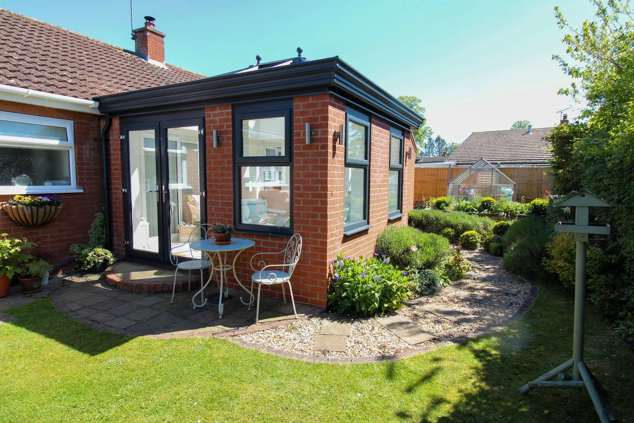 Orchard Close, Morton, DN21, photo 23