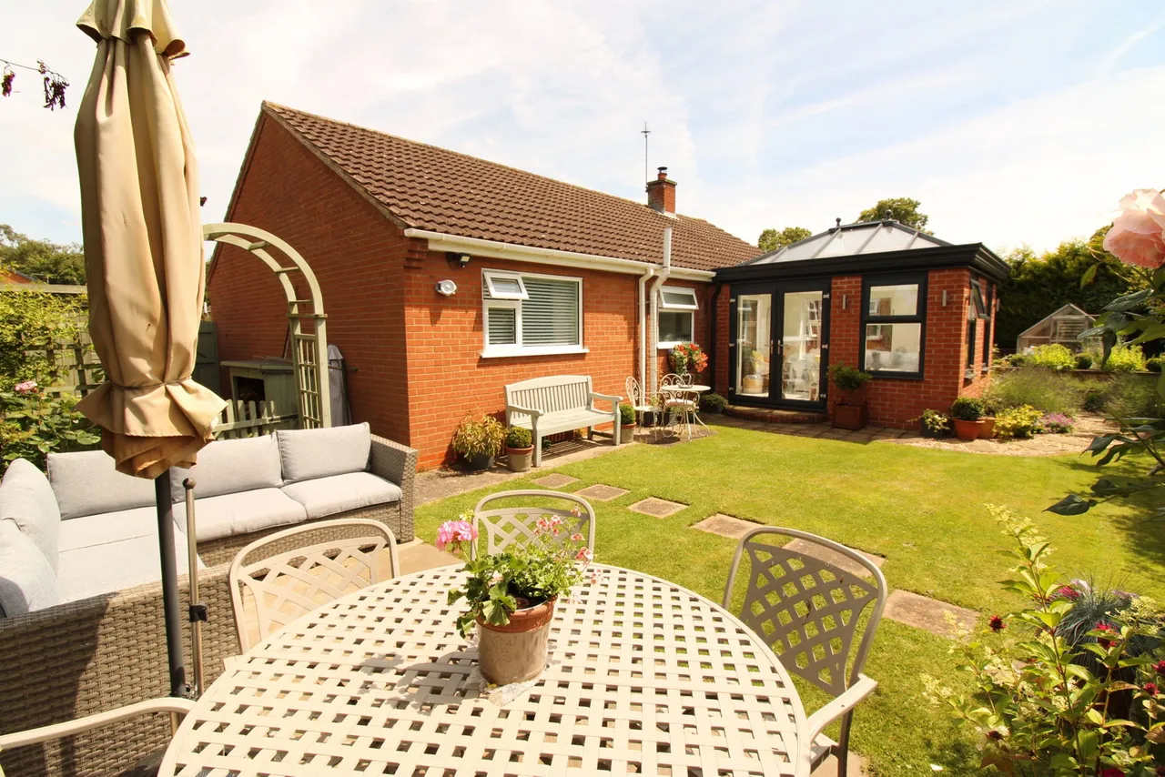 Orchard Close, Morton, DN21, photo 3