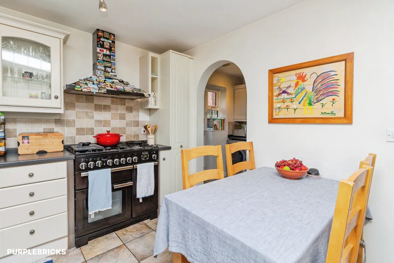 Glendale Gardens, Telford, TF4, photo 7